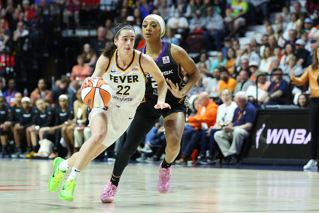 Caitlin Clark just made her WNBA debut. Here's how she and her team did. -  CBS News