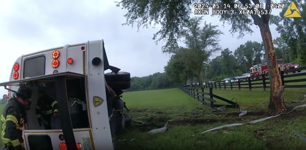 bus-crash-bodycam-footage-2.png 