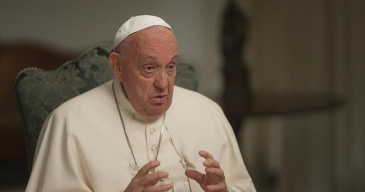 Pope Francis clarifies his stance on blessing same-sex couples | 60 ...