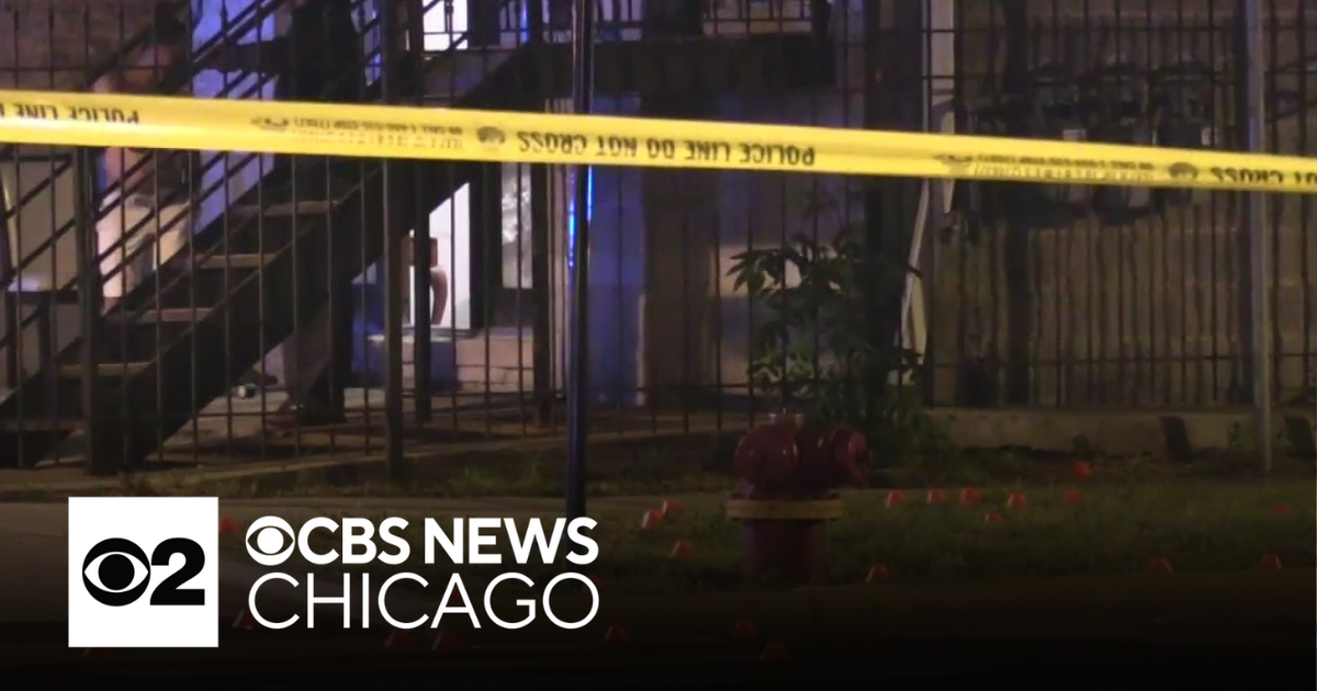 Mass shooting in Lawndale leaves 6 hurt, 3 critically - CBS Chicago