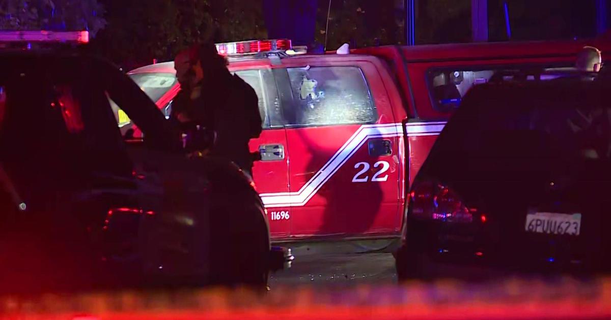 Suspect arrested after pursuit with stolen Sacramento Fire Department pickup truck – CBS News