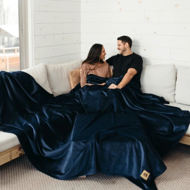 big-blanket-co-original-stretch.png 
