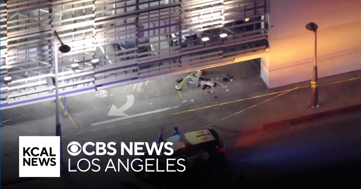 One arrested following stabbing in Santa Monica - CBS Los Angeles