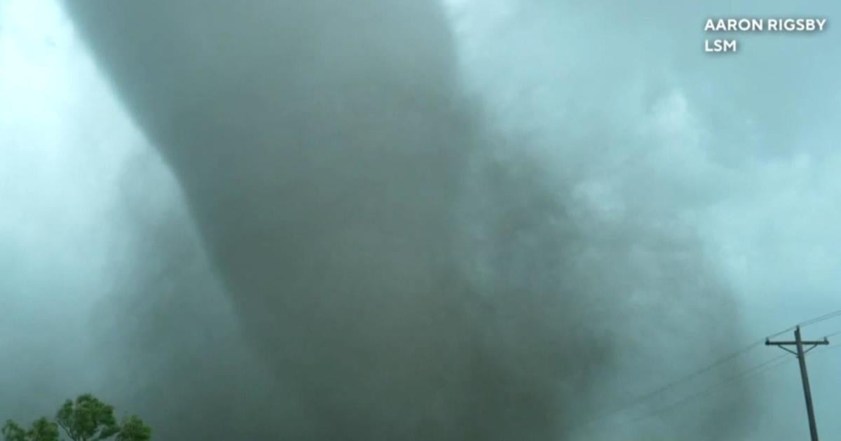 Deadly tornado outbreak hits Iowa, city of Greenfield devastated - CBS News