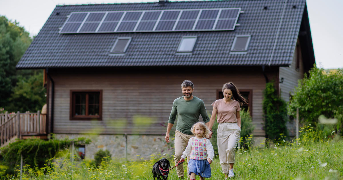 Интересувате ли се да обновите дома си със слънчеви панели?