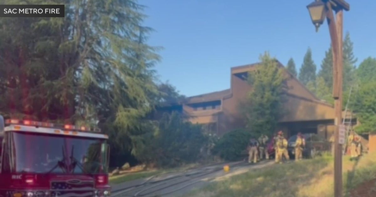1 person found dead in Sacramento area house fire - CBS Sacramento