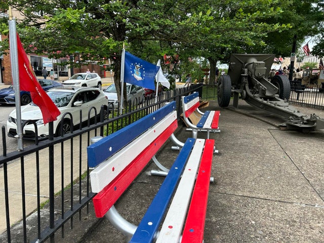 FRANKLYN - フランクリン JEWEL EVENT - &quot;MEMORIAL DAY&quot; Franklin Set for Memorial Day Events, Historical Exhibits