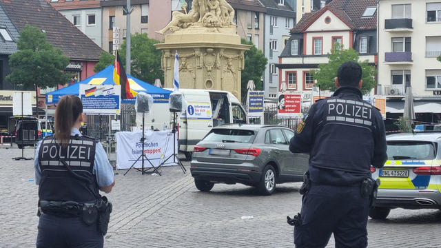 Mannheim market square - police operation 