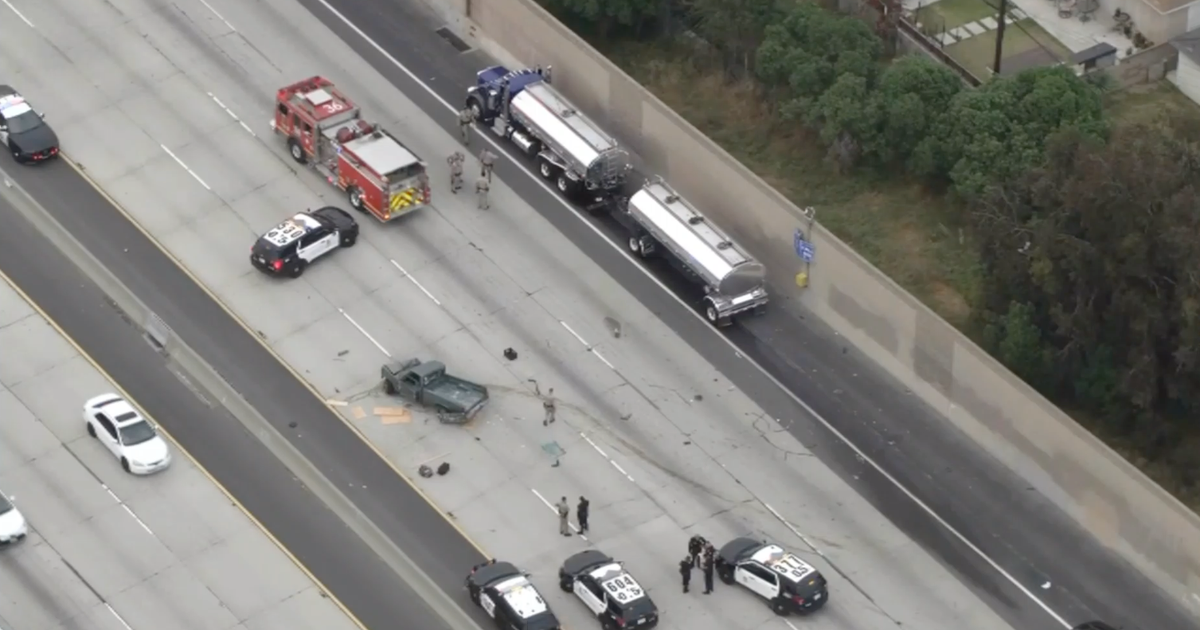 LAPD pursuit ends as suspect crashes into gas tanker on 110 Freeway