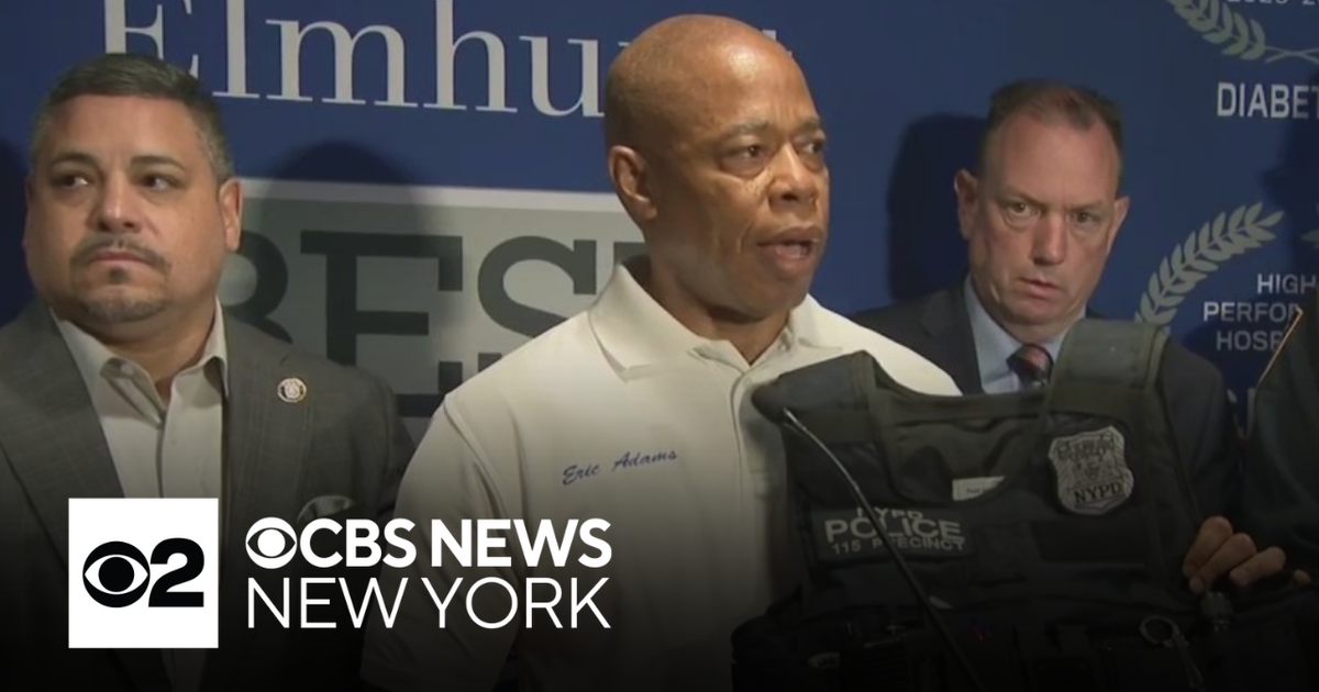 Full video: NYC Mayor, NYPD discuss police shooting in East Elmhurst ...