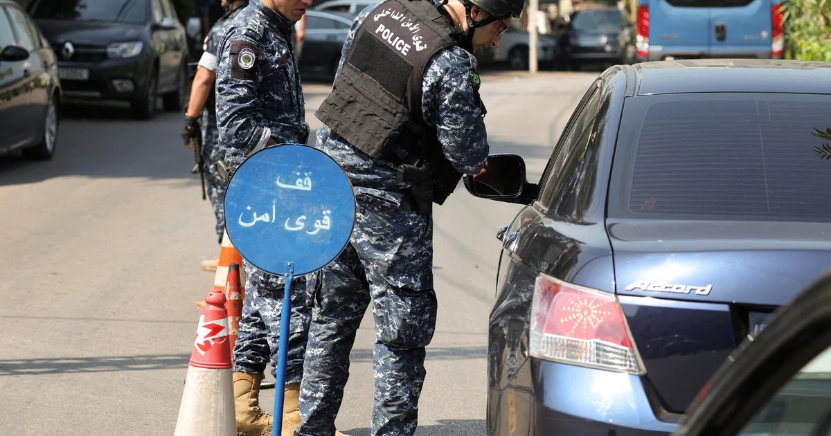 Бейрут — Въоръжен мъж е бил застрелян и заловен от