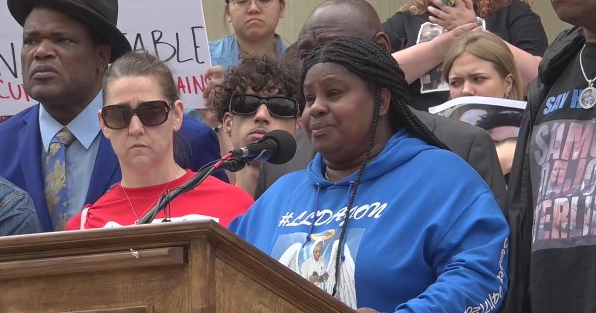 Civil rights attorneys, community activists call for police reform in Michigan