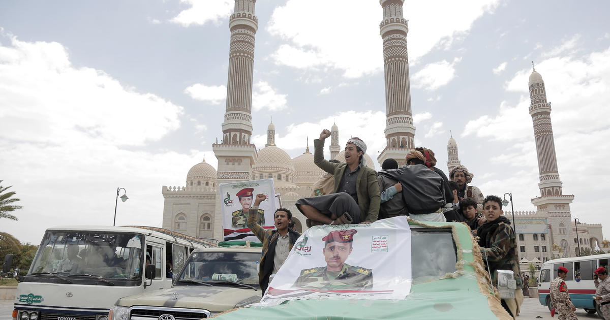 Йеменските бунтовници хуси задържаха най-малко 9 служители на ООН, съобщиха официални лица пред AP