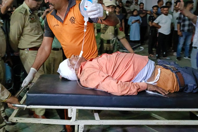 TOPSHOT-INDIA-KASHMIR-PAKISTAN-UNREST 