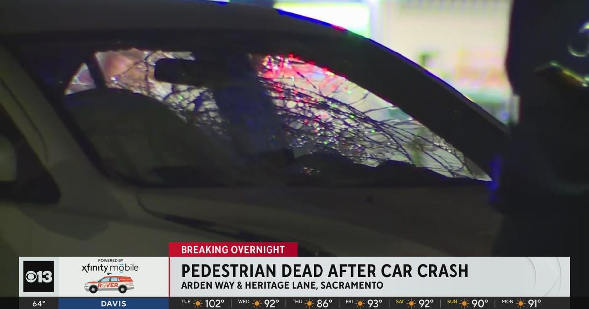 Pedestrian dead after crash on Arden Way - CBS Sacramento