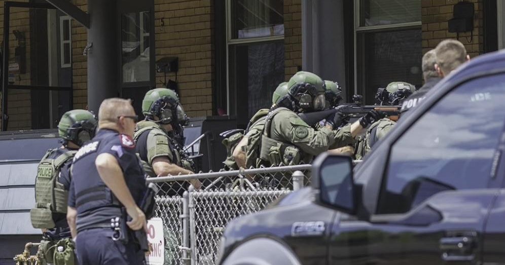 Man arrested after Harrison Township standoff - CBS Pittsburgh