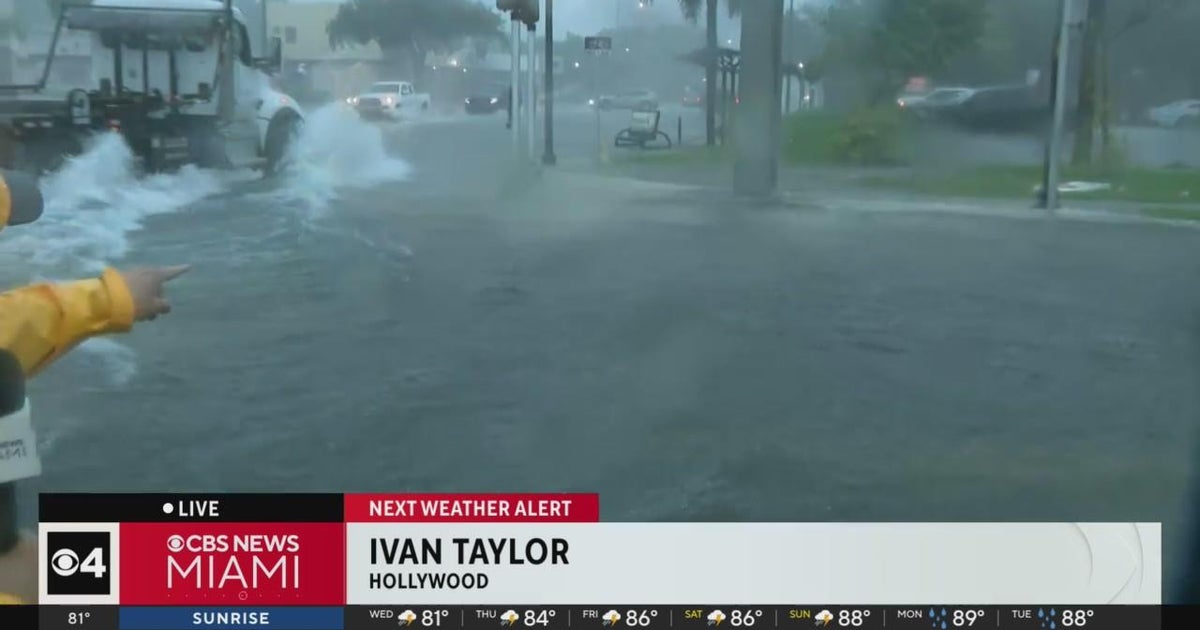 Heavy rain floods Hollywood streets - CBS Miami