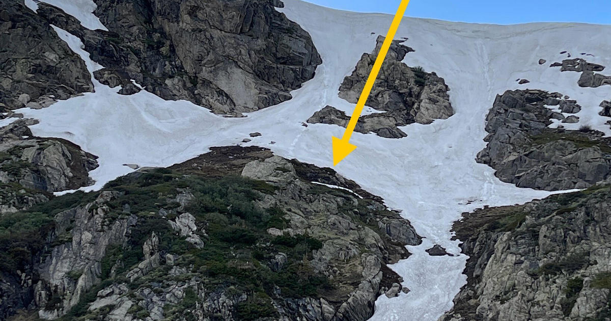 Турист умира при приблизително падане от 300 фута в ледника Сейнт Мери в Колорадо