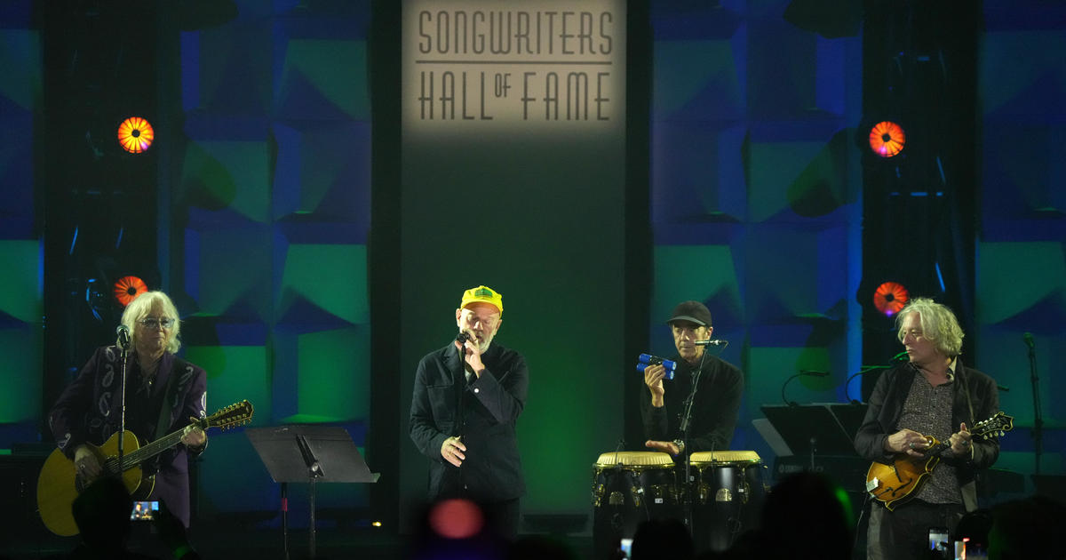 R.E.M. discusses surprise reunion at Songwriters Hall of Fame