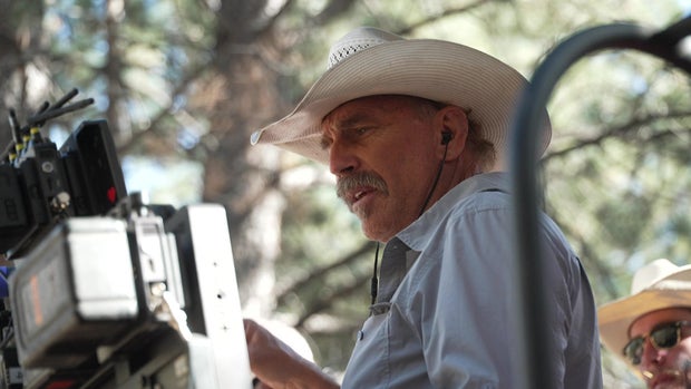 costner-filming-horizon.jpg