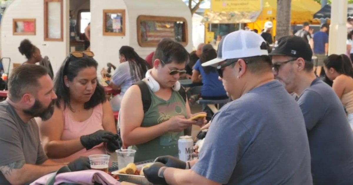 Crawdad festival at Cal Expo draws large crowds