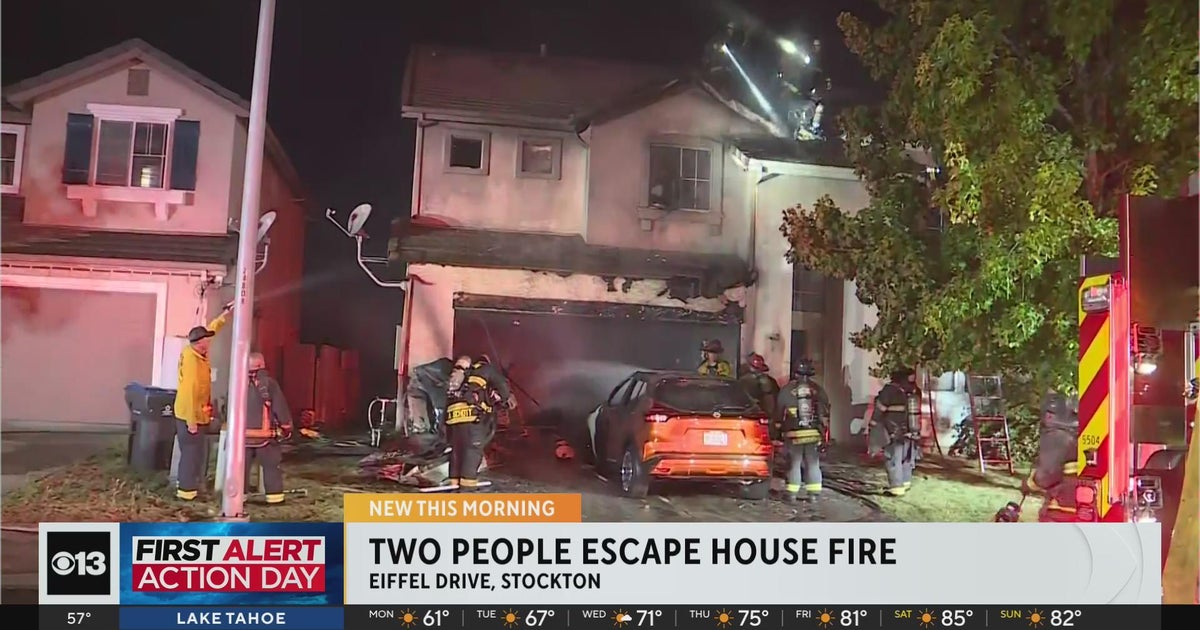 Two people escape house fire in Stockton