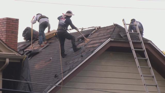 roofing-workers-heat.jpg 