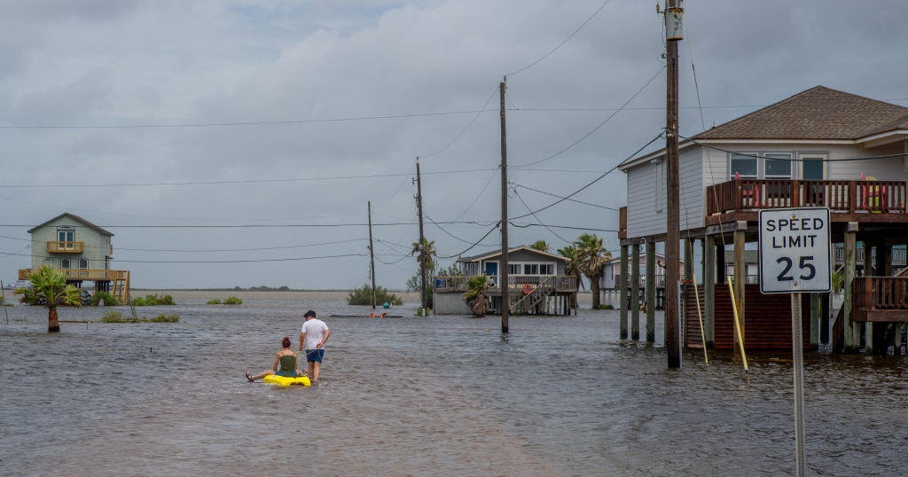 Alberto, the first named storm of the hurricane season, weakens as it moves inland over Mexico. Alberto, the first named storm of the hurricane season, weakens as it moves inland over Mexico.