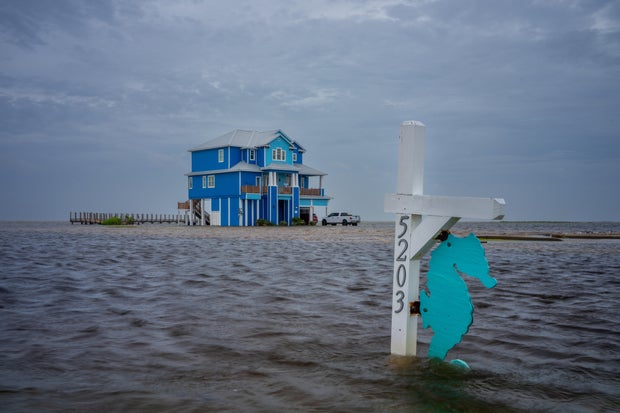 Primeira tempestade tropical nomeada da temporada, Alberto traz inundações costeiras para a Costa do Golfo, no Texas