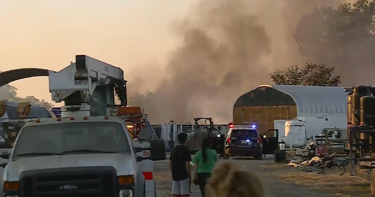 Multiple structures destroyed in fire in north Sacramento
