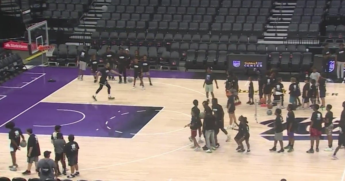 Kings and Queens Rise summer basketball camp for underprivileged Sacramento youth tips off