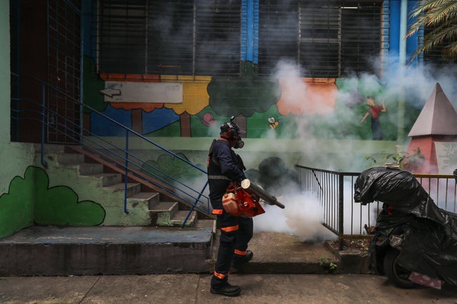 El Salvador Continues With Fumigation Against Dengue 
