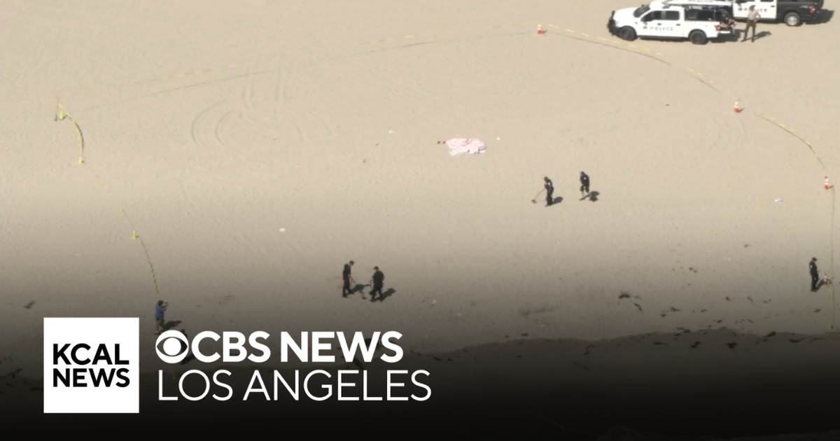 Man stabbed during fight near Santa Monica Pier - CBS Los Angeles