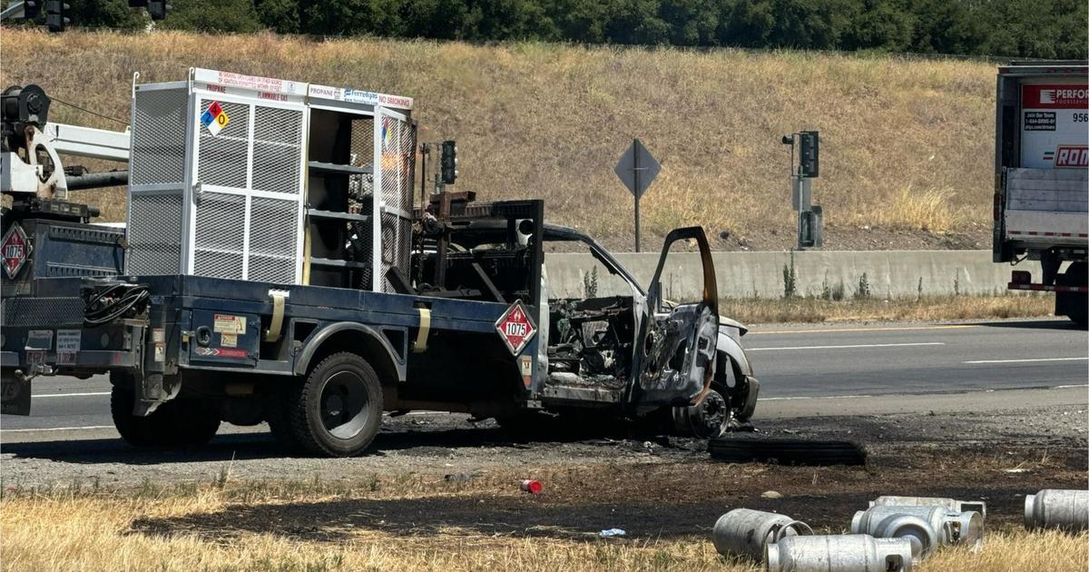Propane truck fire on southbound Hwy 101 near Morgan Hill closes lanes for hours – CBS News