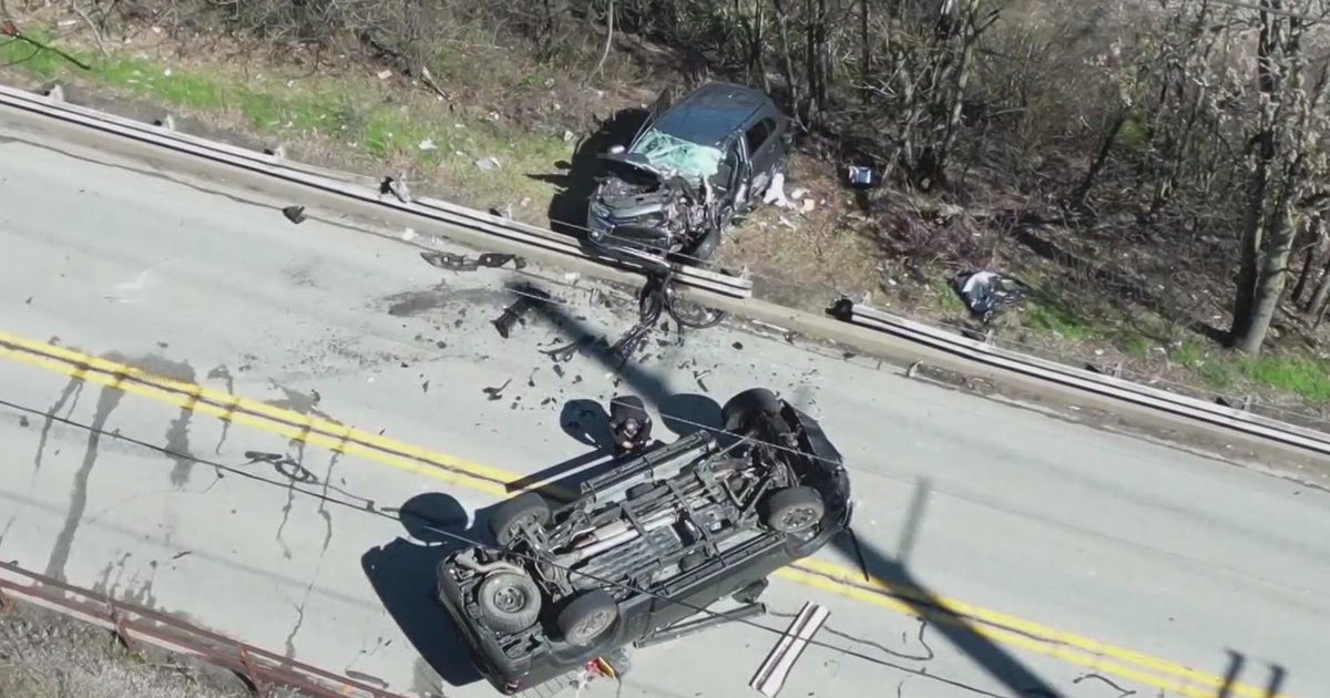 Driver charged in deadly crash in Pittsburgh - CBS Pittsburgh
