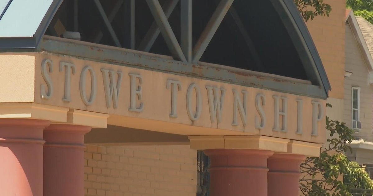 Board approves dress code for Sto-Rox School District - CBS Pittsburgh