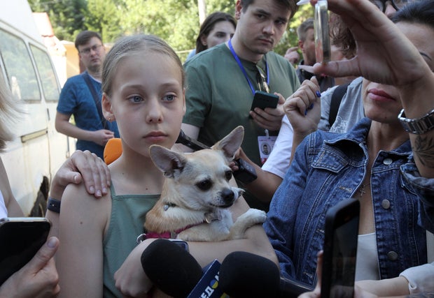 Dnipro recupera de ataque noturno com mísseis russos