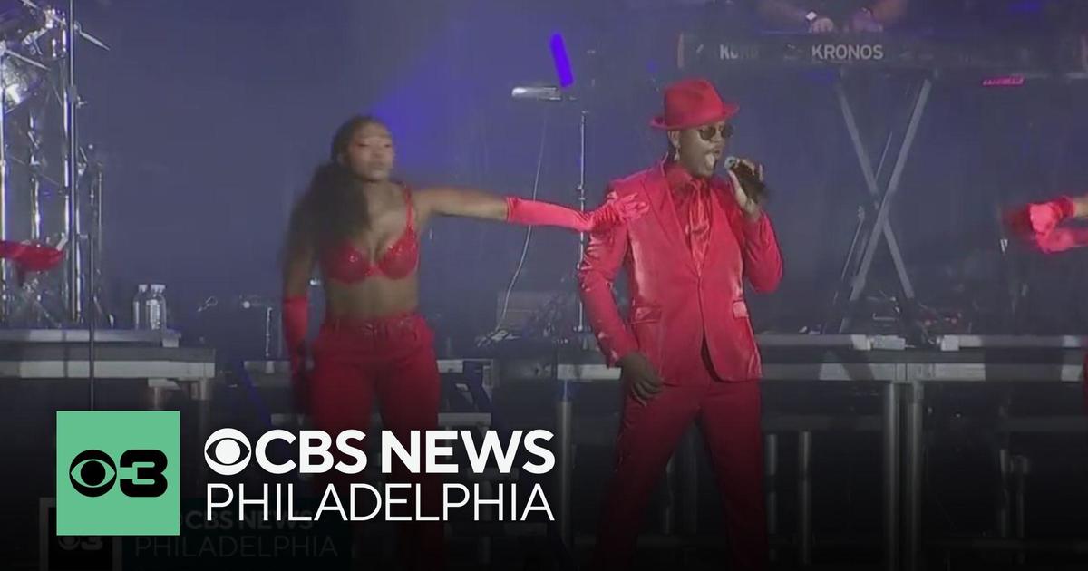 Ne-Yo and Kesha take the stage during the 4th of July celebration in Philadelphia