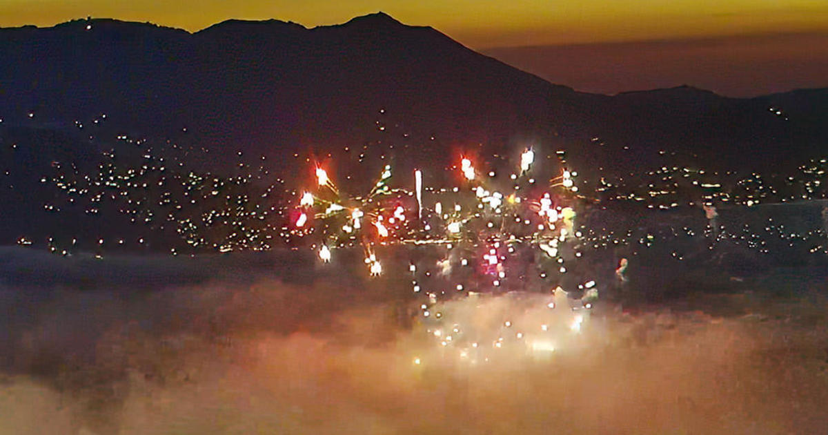 Watch: San Francisco’s 4th of July fireworks show can be seen through the fog