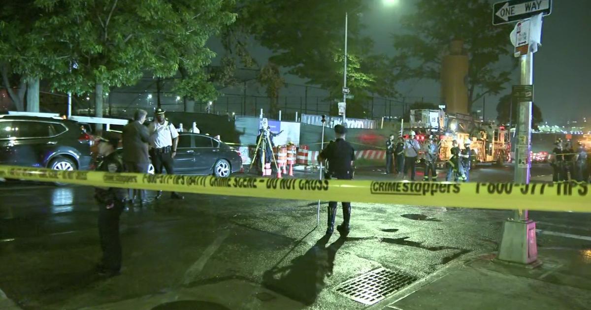 2 killed, 7 injured when driver plows into pedestrians in Manhattan park
