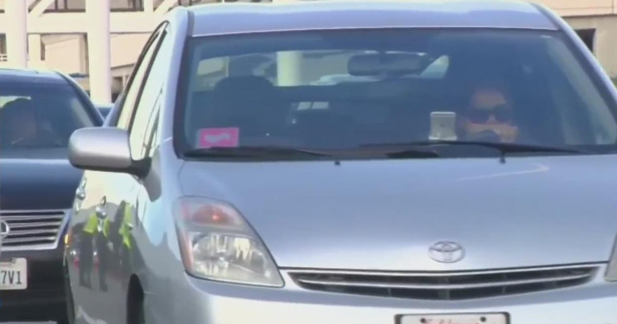 What to know before renting from a car sharing app - CBS Detroit