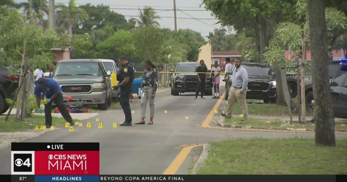 Double shooting under investigation in Opa-Locka - CBS Miami