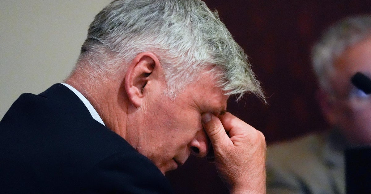 Jurors see video of shooting aftermath in Alec Baldwin trial