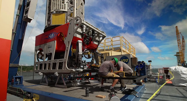 Robôs de seis toneladas passarão até 20 dias mapeando e catalogando o local do naufrágio.