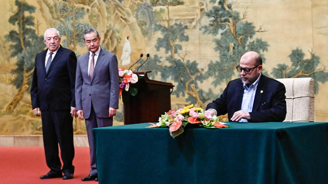 Signing of the "Beijing declaration" at the Diaoyutai State Guesthouse in Beijing 