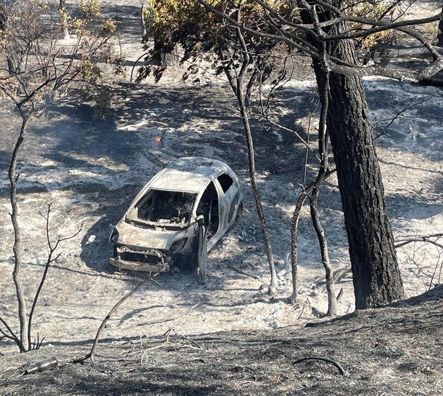 park-fire-arson-vehicle.jpg 