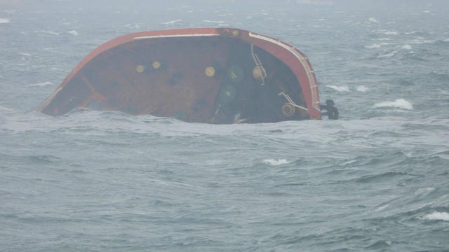 Marine tanker capsizes in the Philippines 