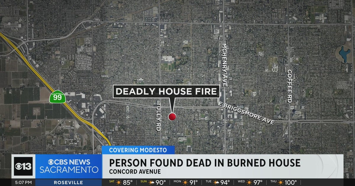 Person found dead in burned house in Modesto