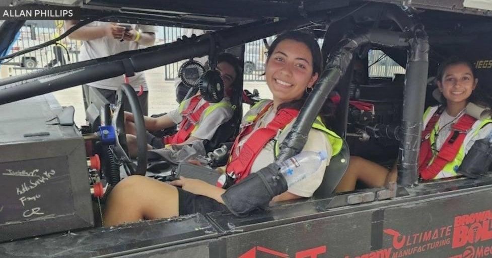 South Florida high school students shine at Texas competition with solar powered car South Florida high school students shine at Texas competition with solar powered car