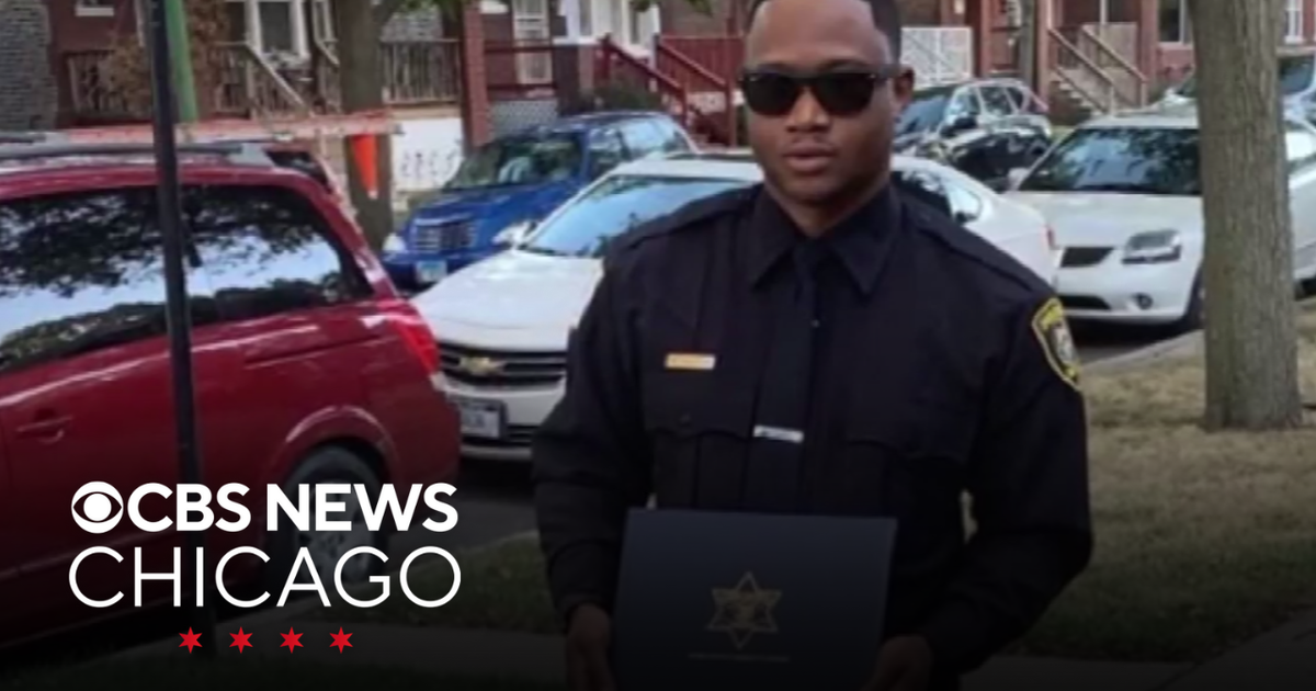 Off-duty Chicago area officer killed in shootout was beloved by ...